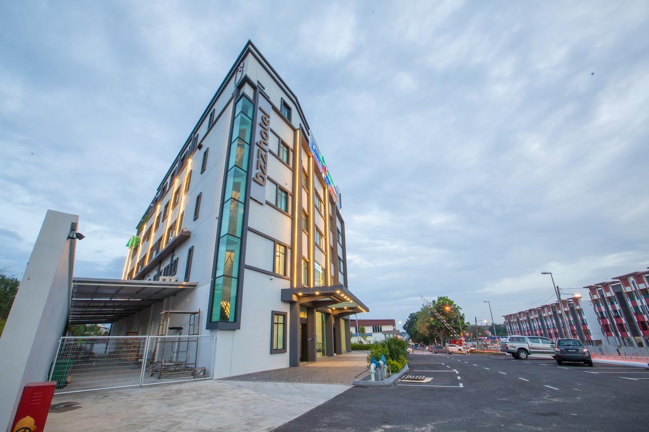 Bzz Hotel Секудаи Экстерьер фото
