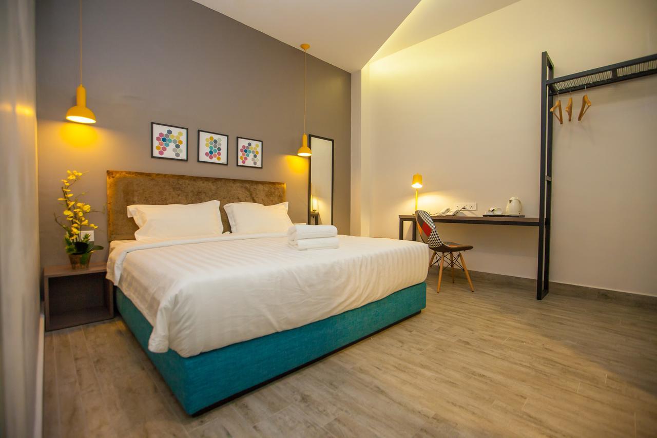 Bzz Hotel Секудаи Экстерьер фото