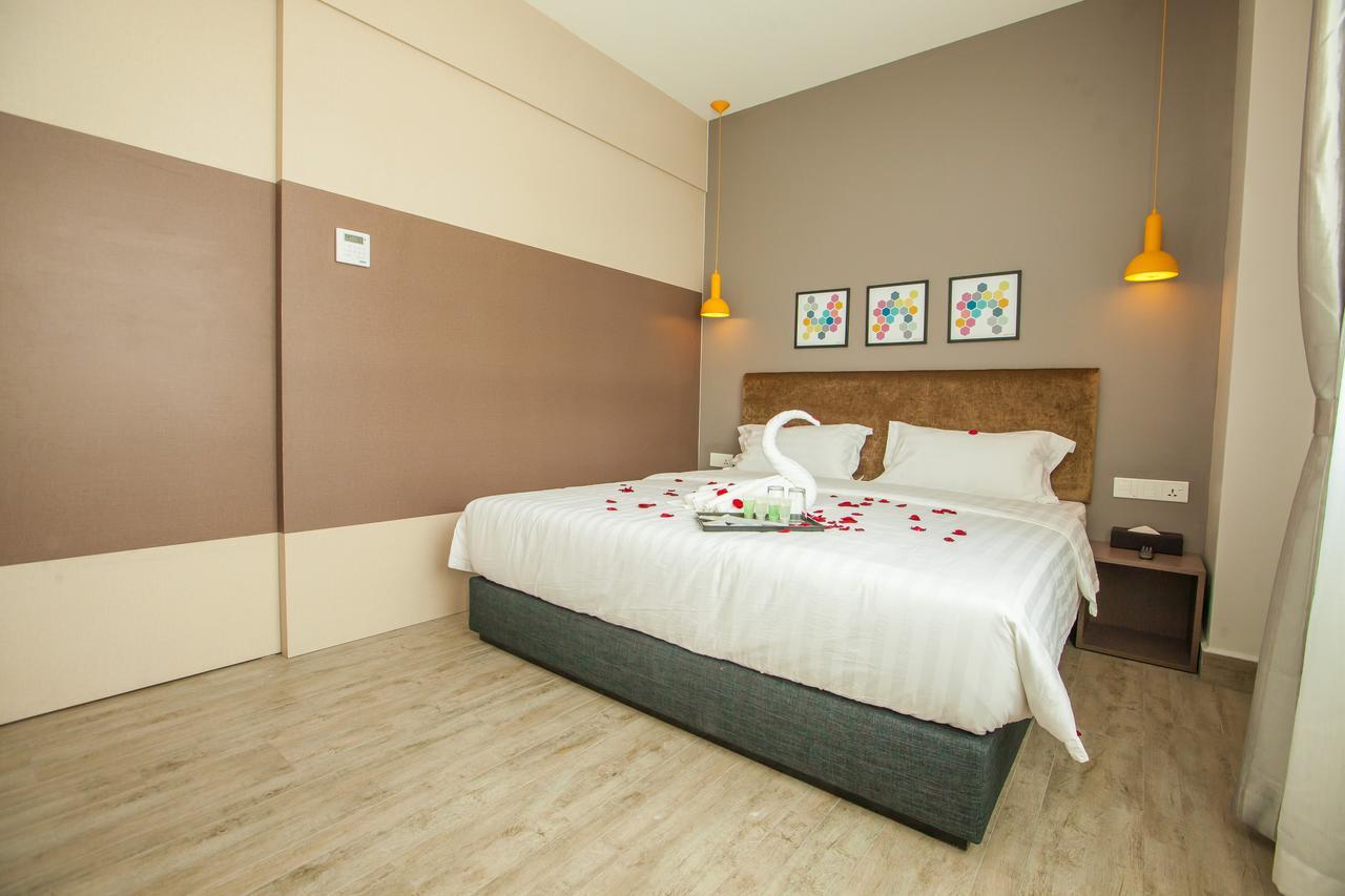 Bzz Hotel Секудаи Экстерьер фото