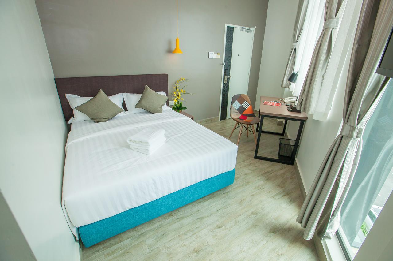 Bzz Hotel Секудаи Экстерьер фото