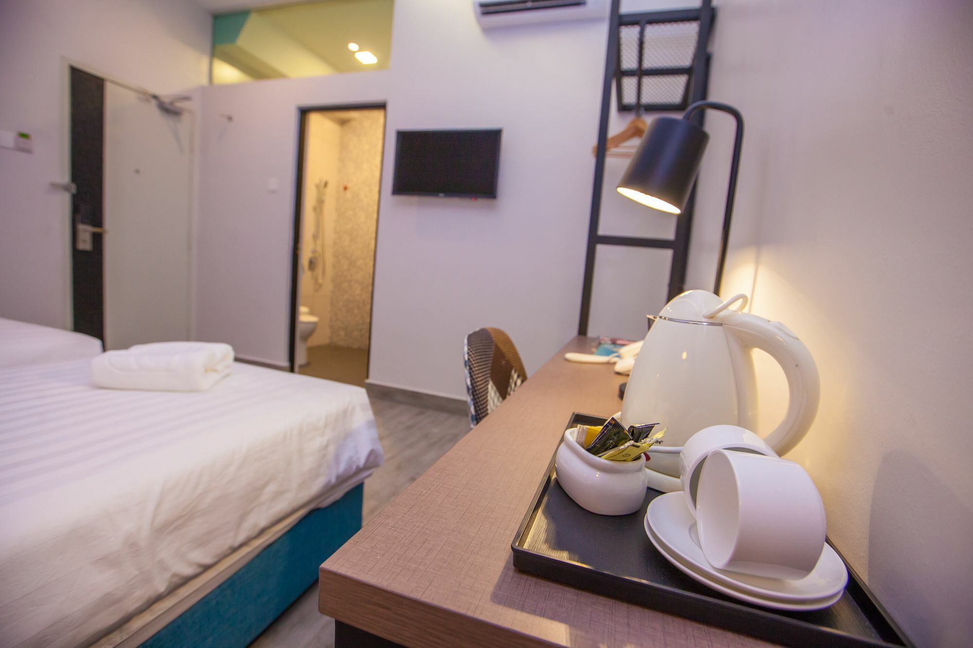 Bzz Hotel Секудаи Экстерьер фото