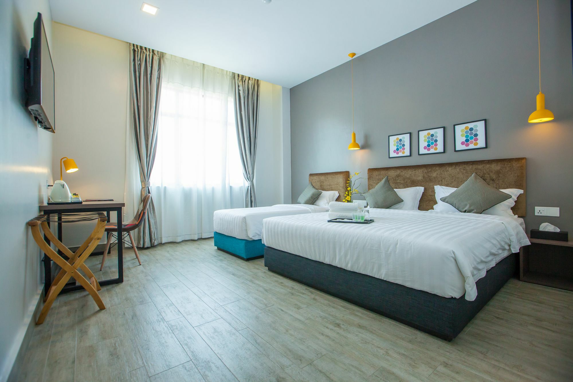 Bzz Hotel Секудаи Экстерьер фото