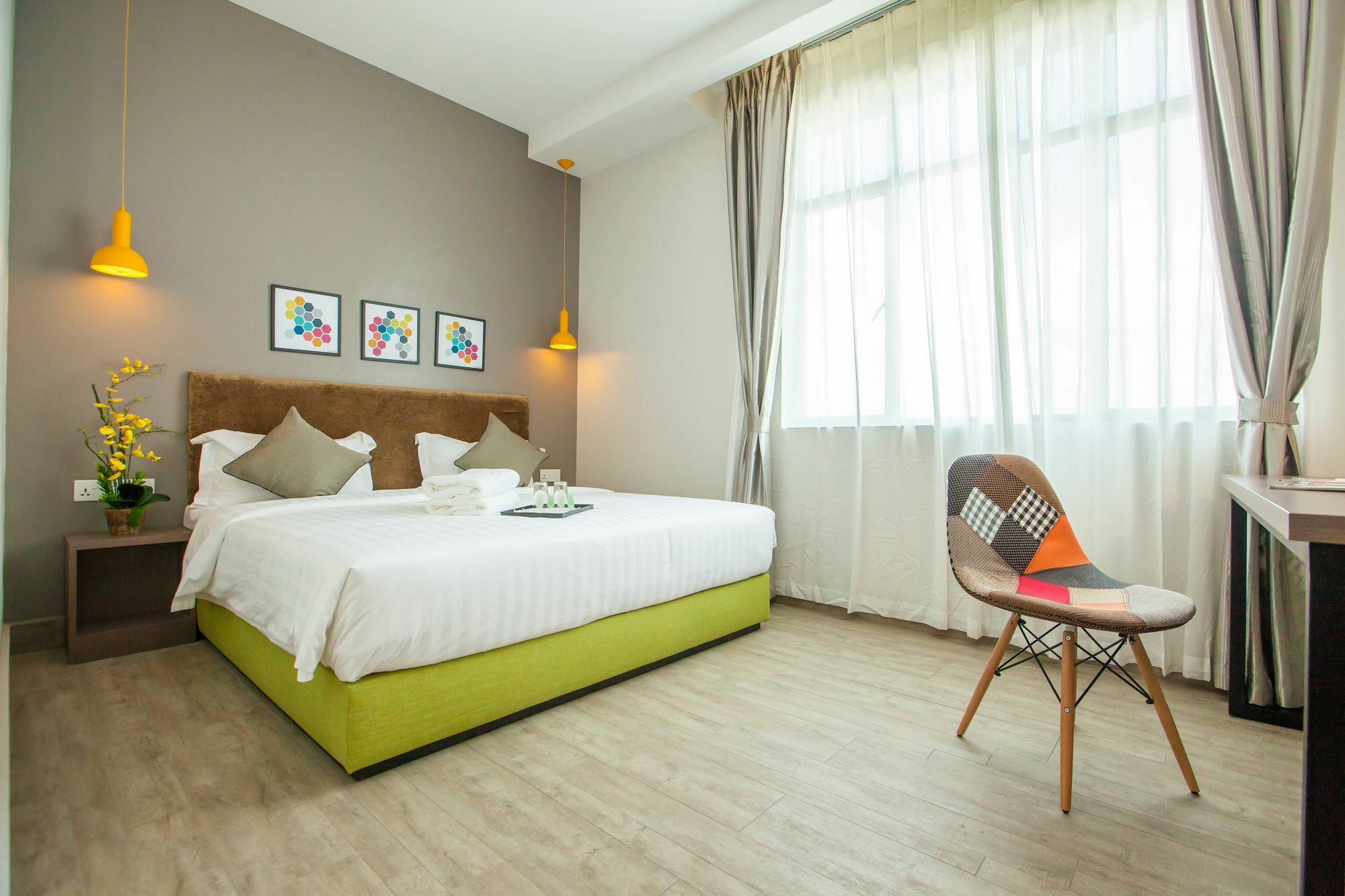 Bzz Hotel Секудаи Экстерьер фото